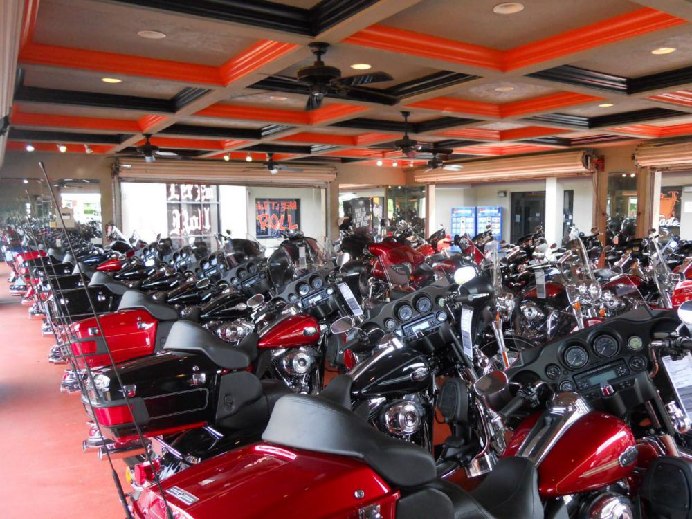 2014 Harley-Davidson FLHTCU Cruiser 