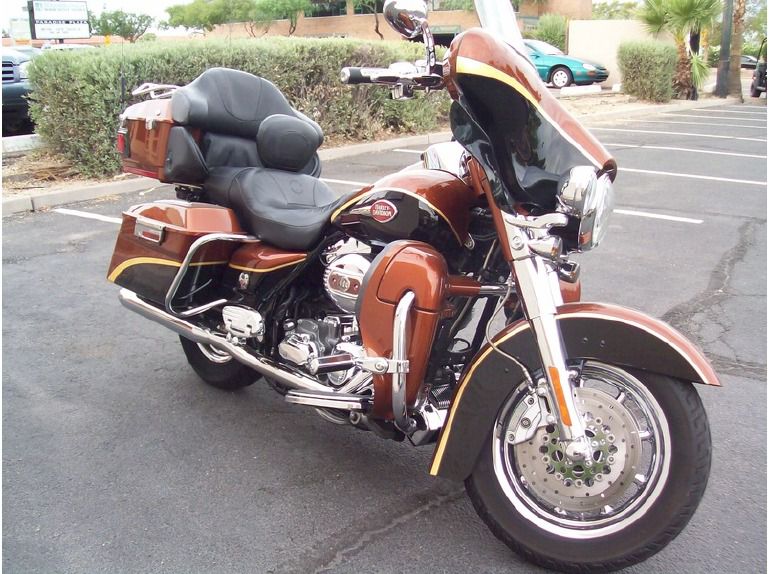 2008 Harley-Davidson FLHTCUSE3 - Ultra Classic Screamin' Eagl 