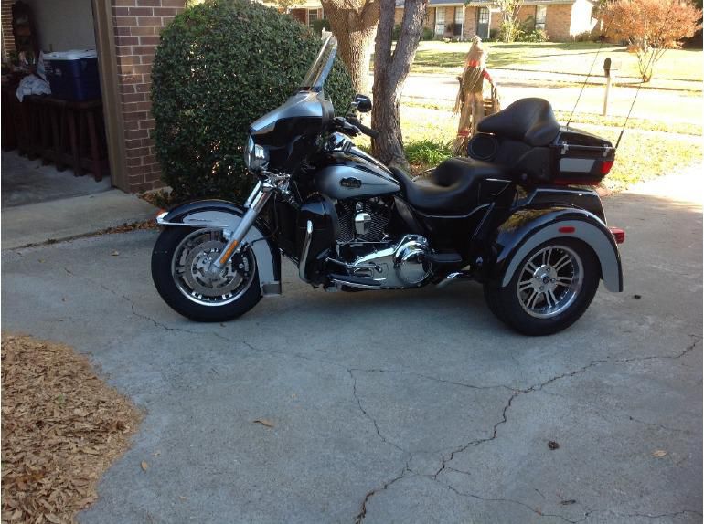 2013 harley-davidson tri glide ultra classic trike 