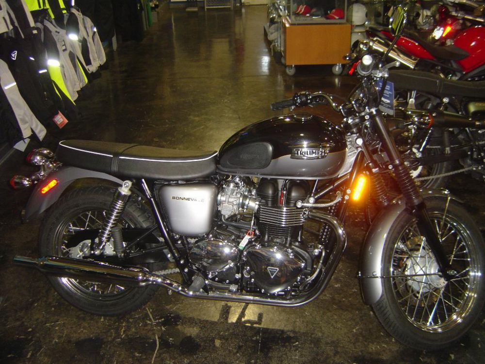 2012 triumph bonneville t100  standard 