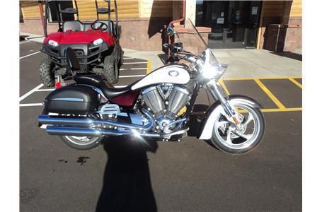 2009 victory victory kingpin  sport touring 