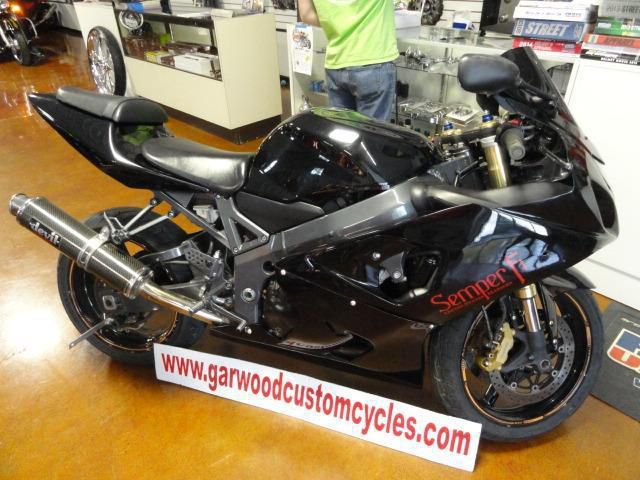 2004 Suzuki GSX-R750 Sportbike 