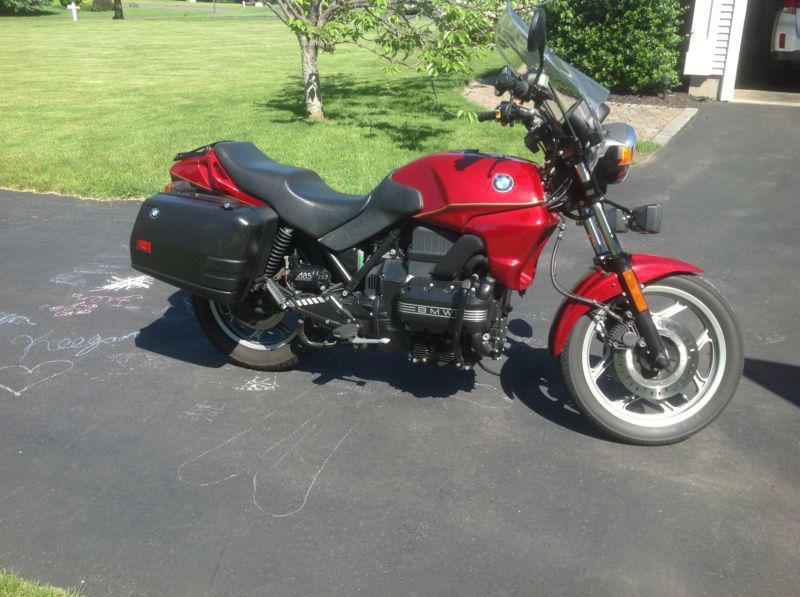 1994 BMW K75 Motorcycle. Red, Very Good Condition