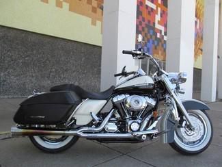 2005 white & black harley davidson flhrsi! road king custom!