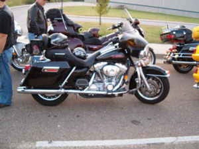 2005 Harley Davidson Electric Glide motorcycle $13,000