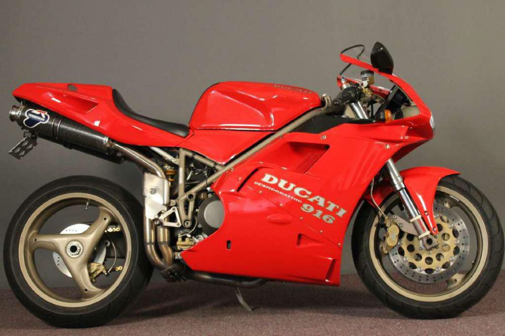 1995 Ducati 916 Sportbike 