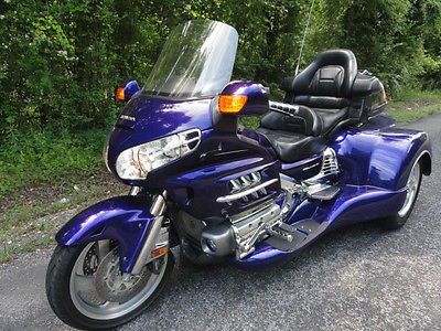 Honda : Gold Wing 2003 HONDA GOLDWING GL 1800 w/ NEW