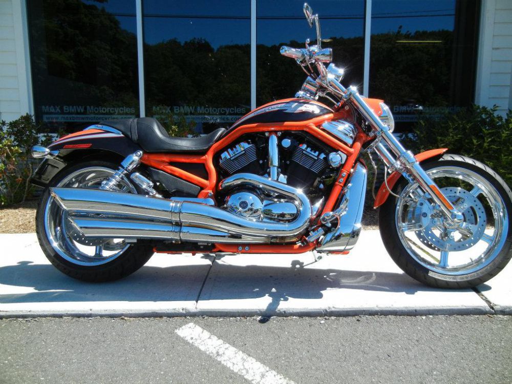 2006 Harley-Davidson VRSCSE2 SCREAMIN' EAGLE V-ROD CVO Cruiser 
