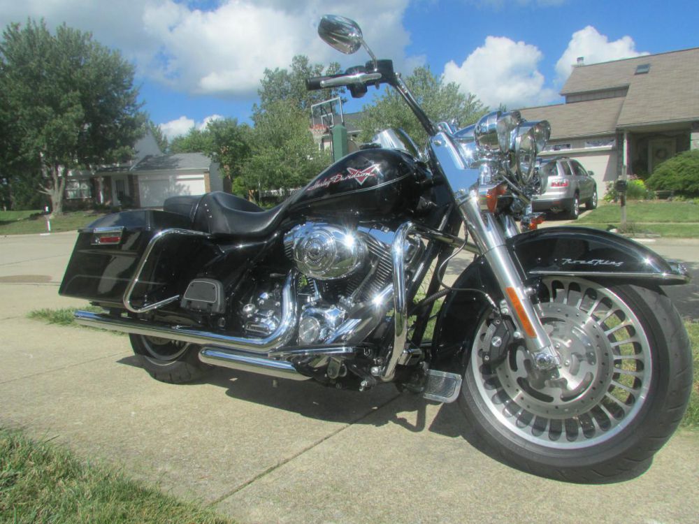 2009 harley-davidson road king  touring 