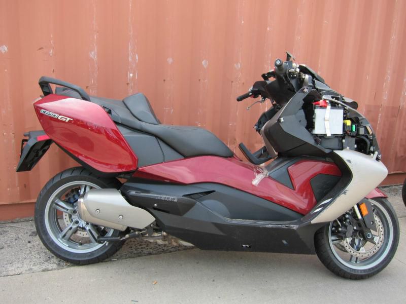 Bmw c650gt scooter 2013 repairable salvage 21 miles!