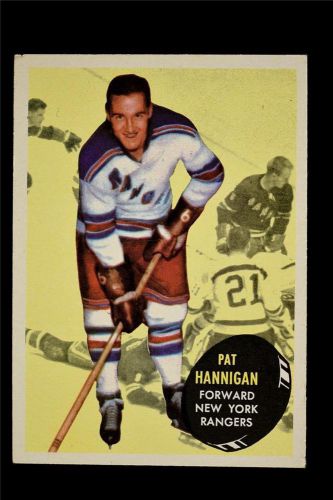 1961-62 topps #58 pat hannigan rc  hockey card