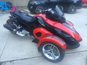 Can-Am SPYDER SE5