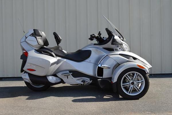 2010 Can-Am Spyder Rt With Trailer Four Wheeler 