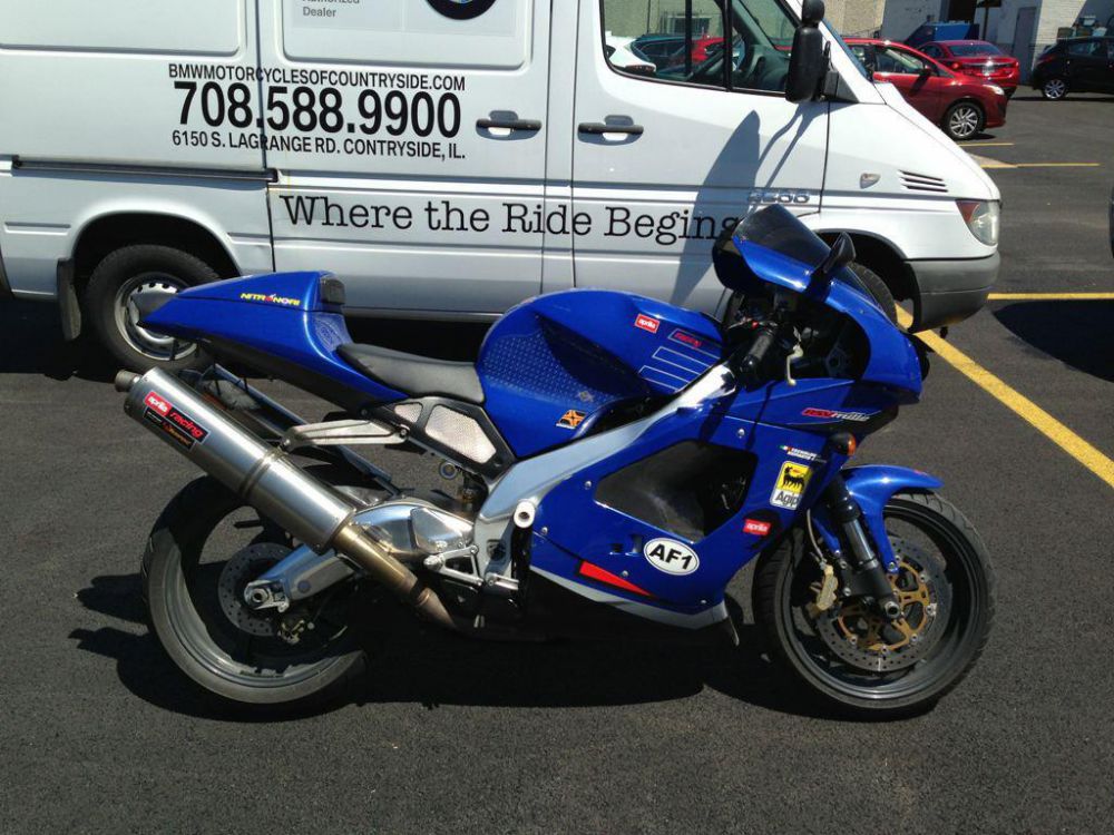 2001 aprilia rsv mille  sportbike 