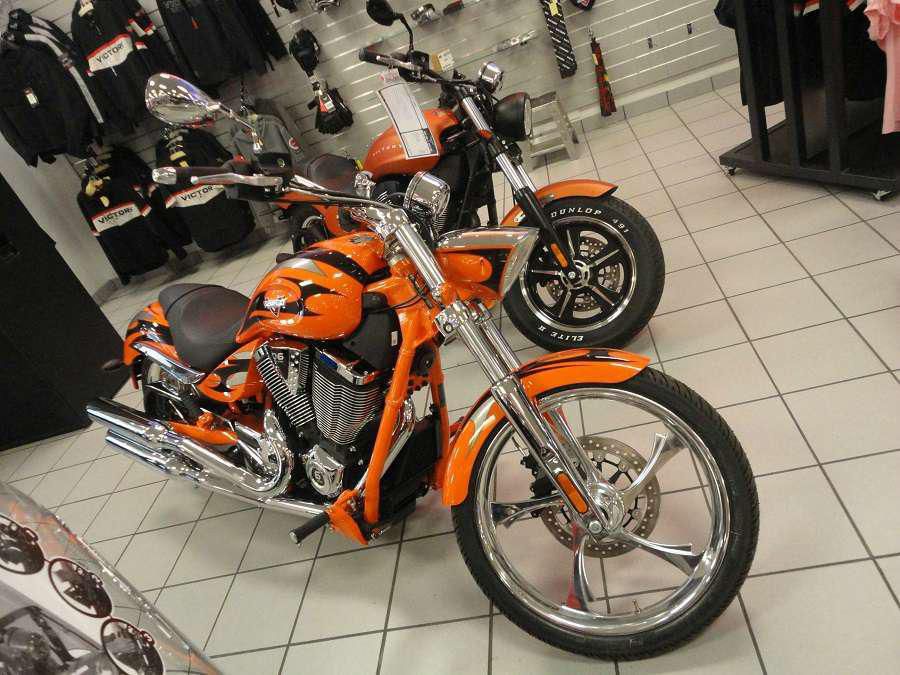 2013 victory jackpot  cruiser 