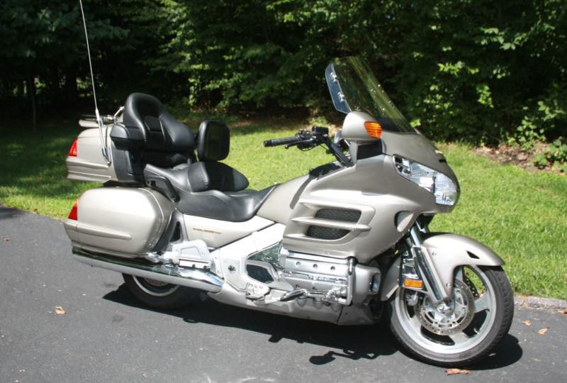 Honda Gold Wing 2003 Silver