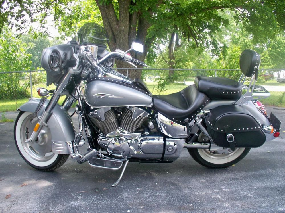 Buy 2005 Honda Vtx 1300R Cruiser on 2040motos