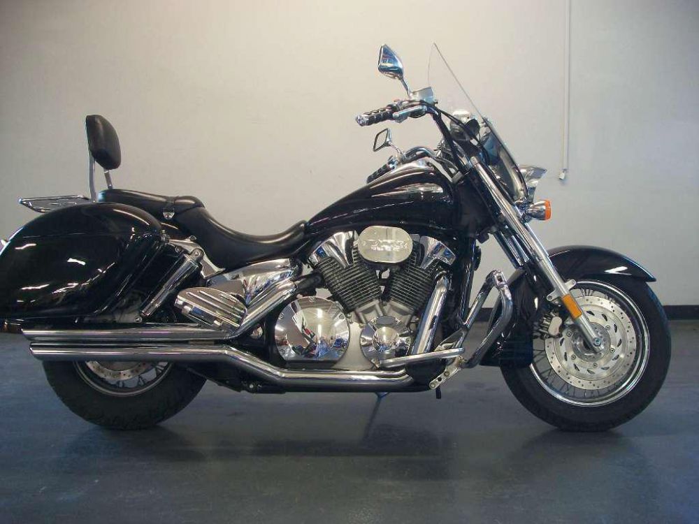 2005 honda vtx 1300s  cruiser 