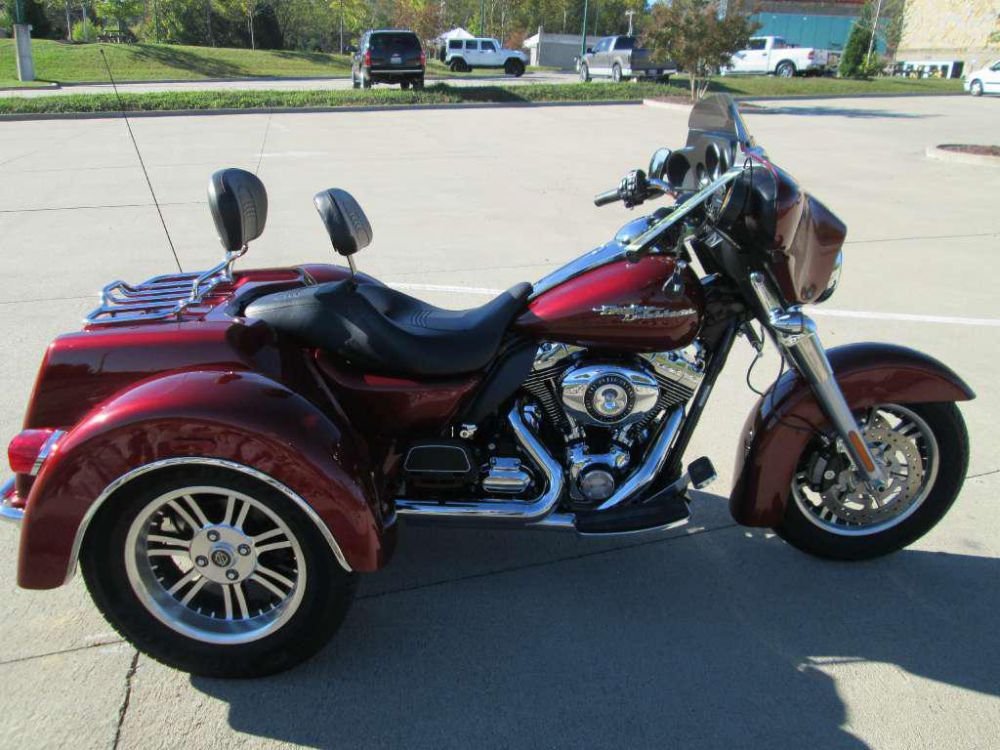 2010 Harley-Davidson FLHXXX Street Glide Trike Trike 