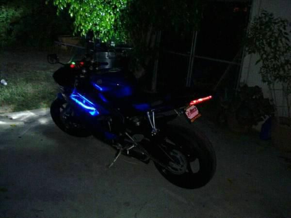 2009 yamaha yzfr6m  sportbike 