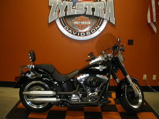 2011 Harley-Davidson FLSTFB - Softail Fat Boy Lo Sportbike 