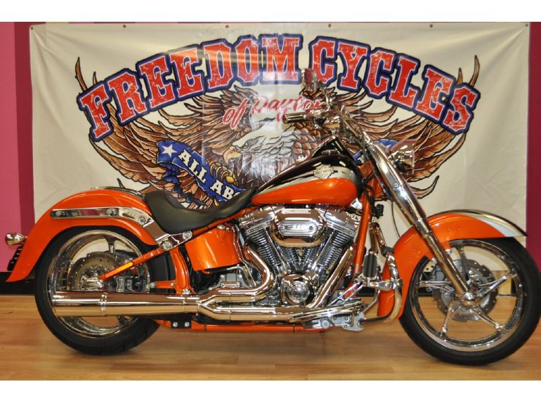 2010 Harley-Davidson Flstse Convertible 