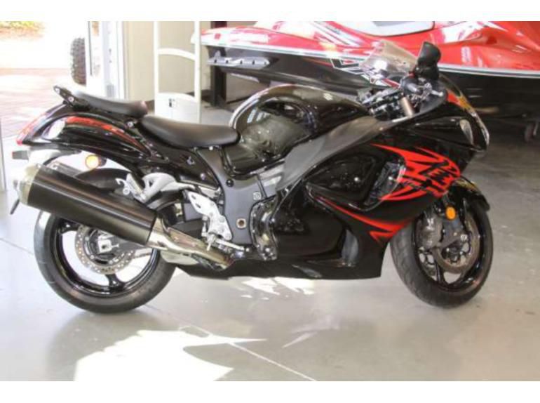 2011 suzuki hayabusa  sportbike 