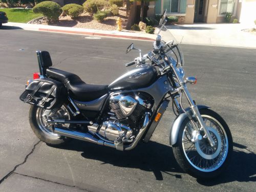 2005 Suzuki Boulevard