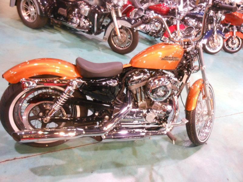 2014 Harley-Davidson XL1200V - Sportster Seventy-Two Custom 