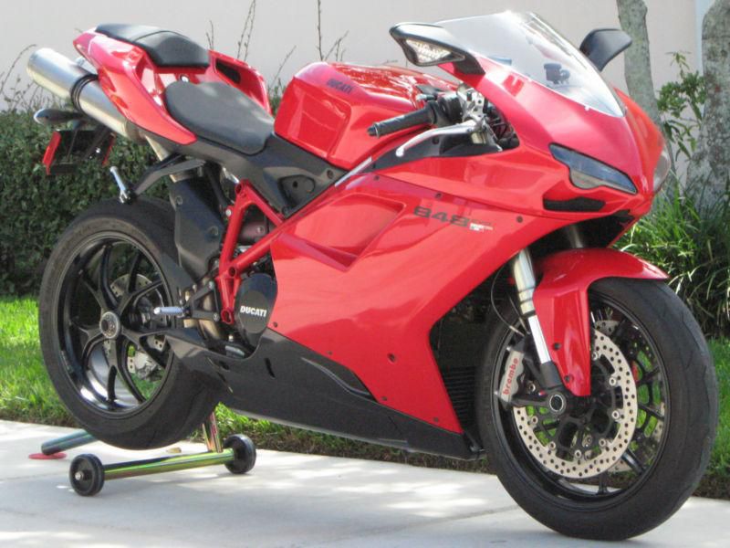 2012 ducati 848 evo - pristine mint conditon, low milage, adult owned, warranty