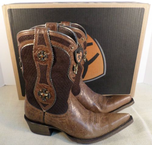 Ariat 10008756 Desperado Western women&#039;s boots Brown leather w/ cross New in Box