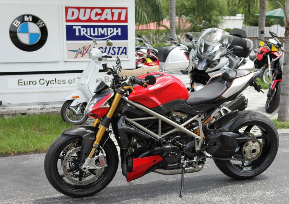 2010 Ducati Streetfighter S Sportbike 