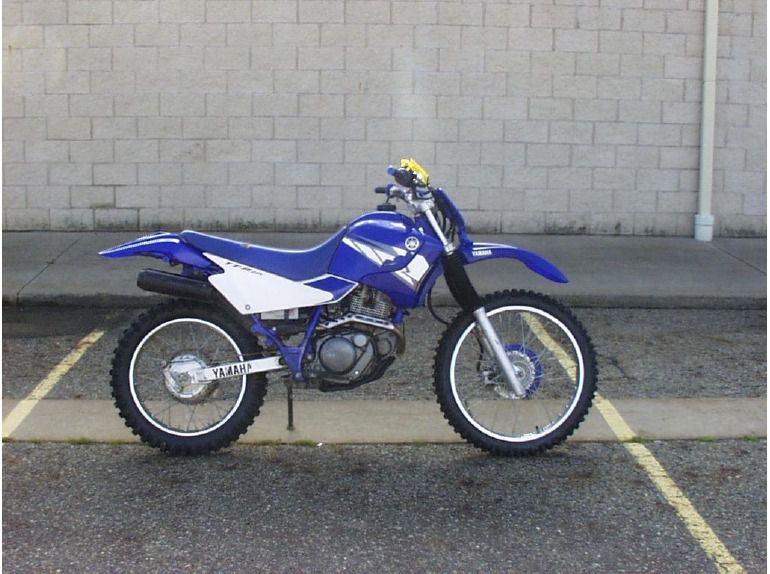 2004 Yamaha TT-R225 