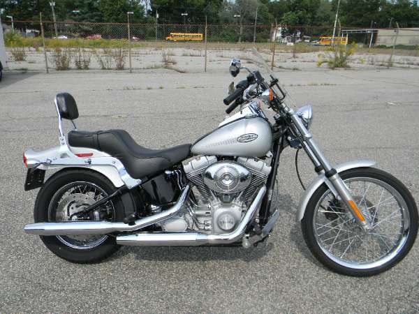 2005 Harley-Davidson FXST/FXSTI Softail Standard