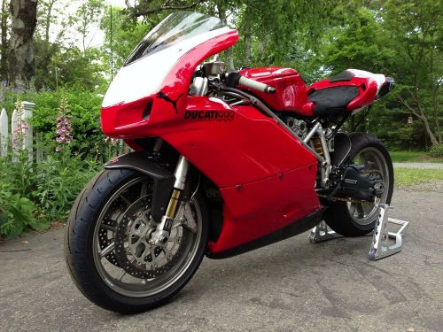 2004 ducati superbike