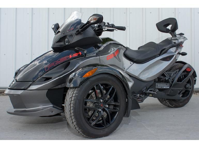 2011 can-am spyder roadster rs-s   
