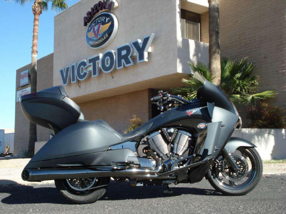 2008 victory vision street premium  touring 