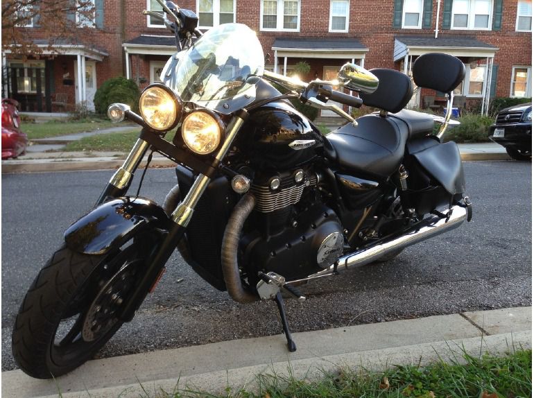 2011 Triumph Thunderbird STORM ABS - JET BLACK 