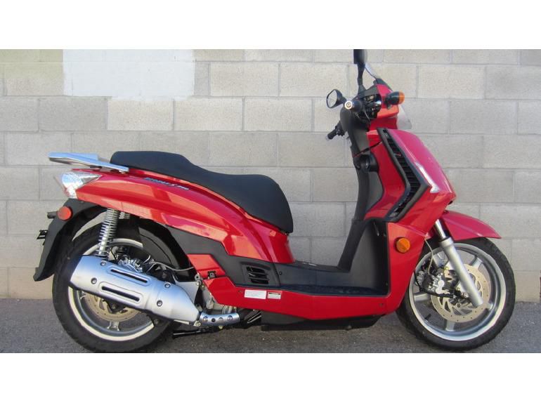 2010 Kymco People S 250 Moped 