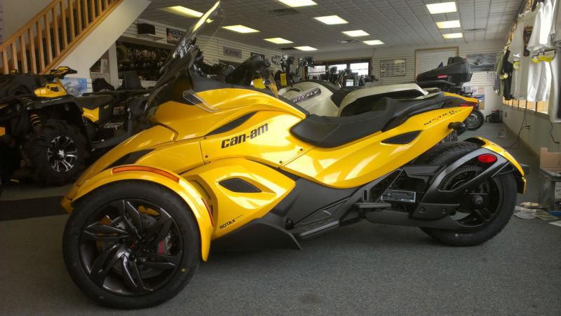 Can-Am ST-S SE5
