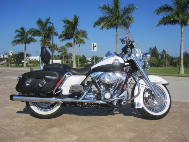 2008 Harley-Davidson Road King Classic CLASSIC Cruiser 