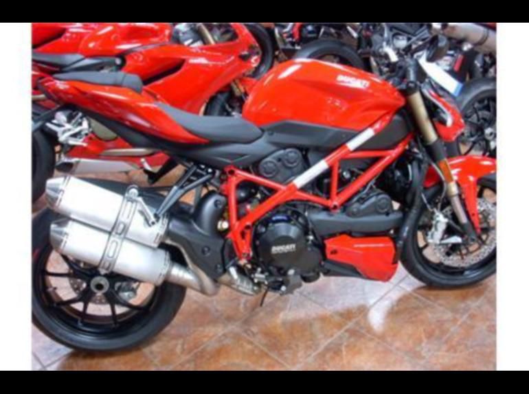 2013 Ducati STREETFIGHTER 848 Standard 