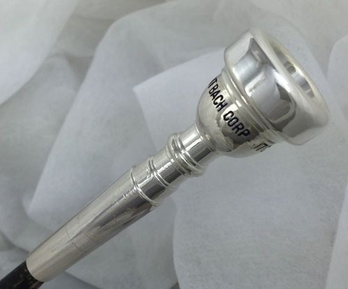 Trumpet BACH VINCENT CORP 7C VINTAGE mouthpiece factory silver plate.