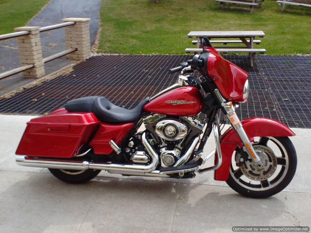 2011 Harley-Davidson FLHX Street Glide Touring 