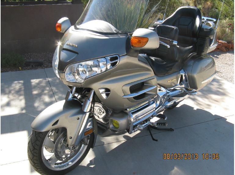 2003 honda gold wing abs touring 