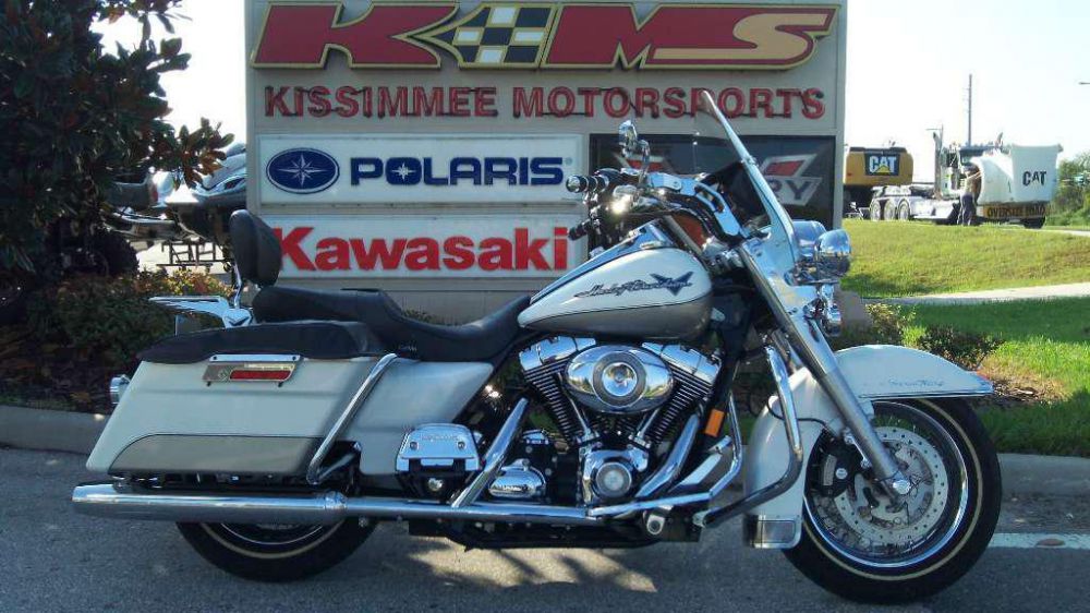 2008 harley-davidson flhrc road king classic  touring 