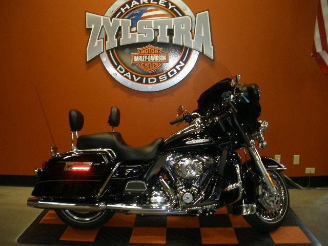 2013 Harley-Davidson FLHTK - Electra Glide Ultra Limited Touring 
