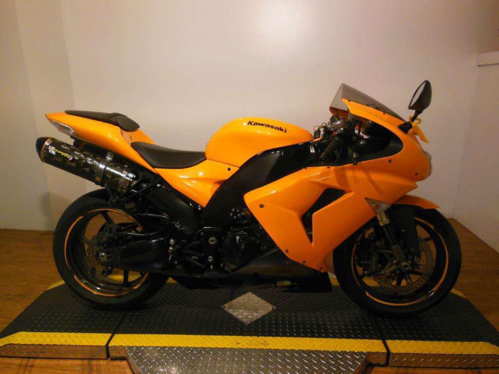 2006 kawasaki ninja zx-10r  sportbike 