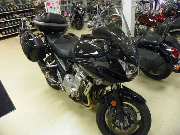 2009 suzuki bandit 1250s abs with hard bags