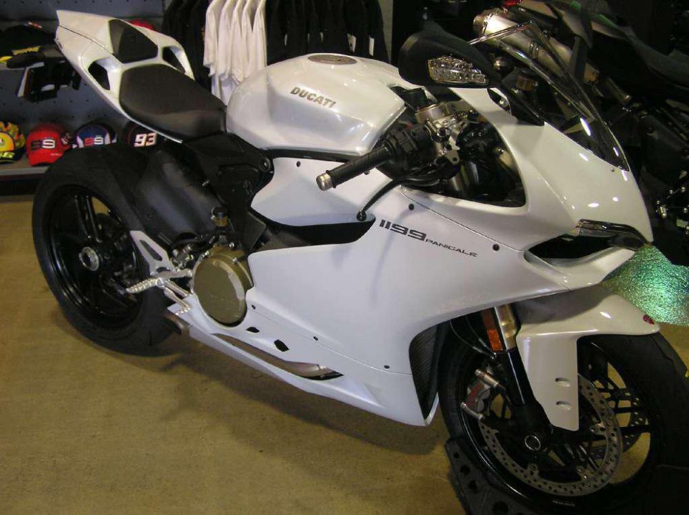 2013 Ducati 1199 Panigale Sportbike 